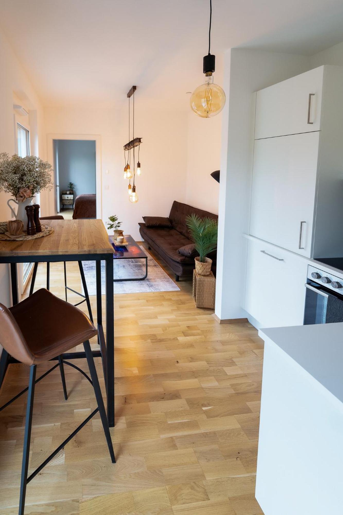 Eggenberg - - Self Check-in Apartment *